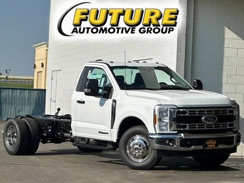 New 2026 Ford F350 XL w/ XL Chrome Package image 1