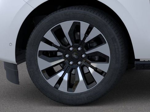 New 2025 Ford Expedition Platinum w/ Platinum Ultimate Package AWD/4WD image 19