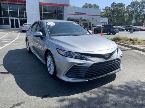 Certified 2023 Toyota Camry LE image 2