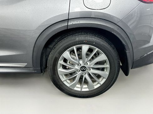 Used 2023 INFINITI QX50 Luxe w/ Accent Package AWD/4WD image 11