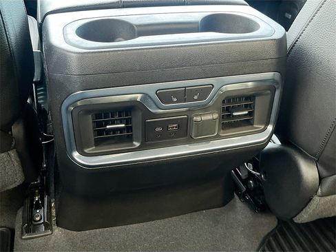 Used 2022 GMC Sierra 2500 Denali w/ Denali Ultimate Package image 27