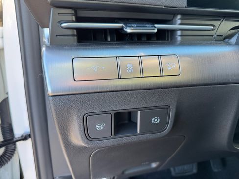 New 2026 Hyundai Kona Limited image 17