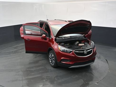 Used 2021 Buick Encore Preferred AWD/4WD image 17