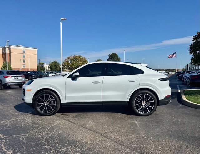 Used 2024 Porsche Cayenne Coupe AWD/4WD image 8