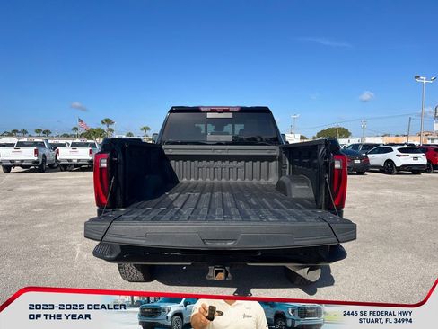 Used 2024 GMC Sierra 2500 Denali w/ Denali Reserve Package image 16