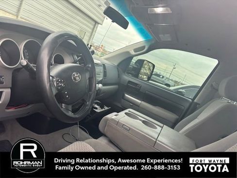 Used 2010 Toyota Tundra 4x4 Double Cab image 6