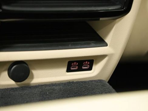 Used 2021 BMW 530i w/ M Sport Package image 38