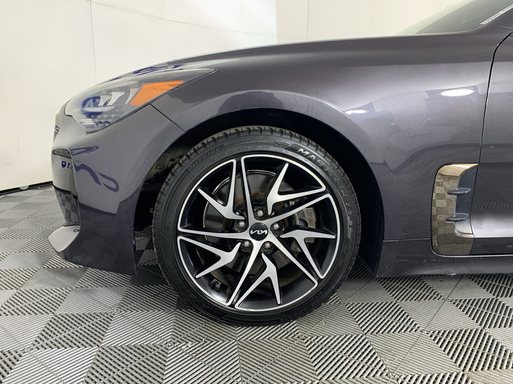 Used 2022 Kia Stinger GT-Line RWD image 11