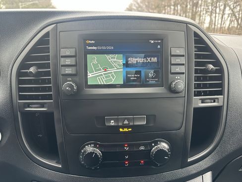 Used 2023 Mercedes-Benz Metris image 28