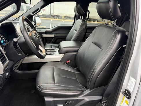 Used 2018 Ford F150 Lariat w/ Equipment Group 502A Luxury image 4