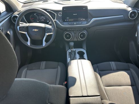 Used 2025 Chevrolet Blazer LT image 22