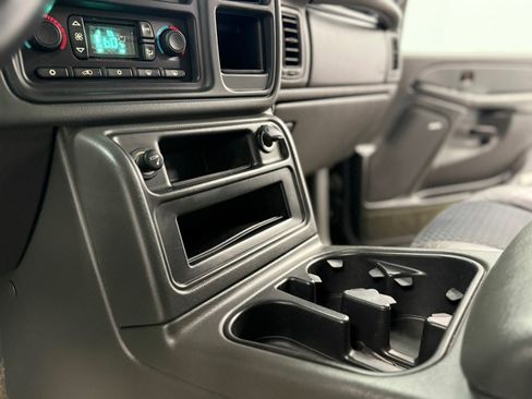 Used 2003 Chevrolet Avalanche 4x4 w/ Suspension Package, Off-Road image 43