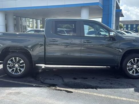 Used 2026 Chevrolet Silverado 1500 LT AWD/4WD image 8