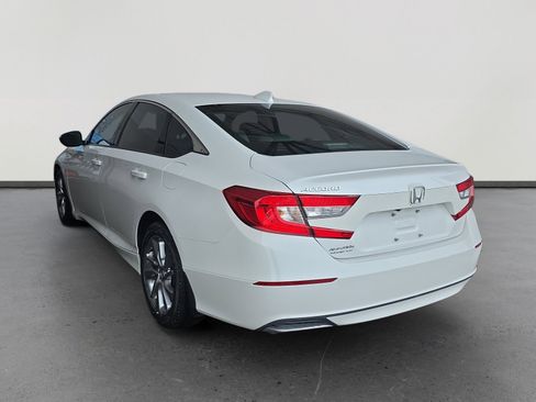 Used 2018 Honda Accord LX image 3