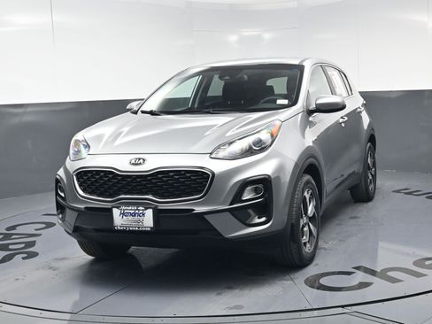 Used 2021 Kia Sportage LX image 11
