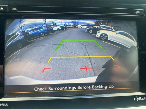 Used 2017 Subaru Crosstrek 2.0i Premium image 8