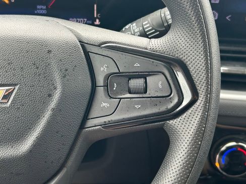 Used 2025 Chevrolet TrailBlazer LT AWD/4WD image 34