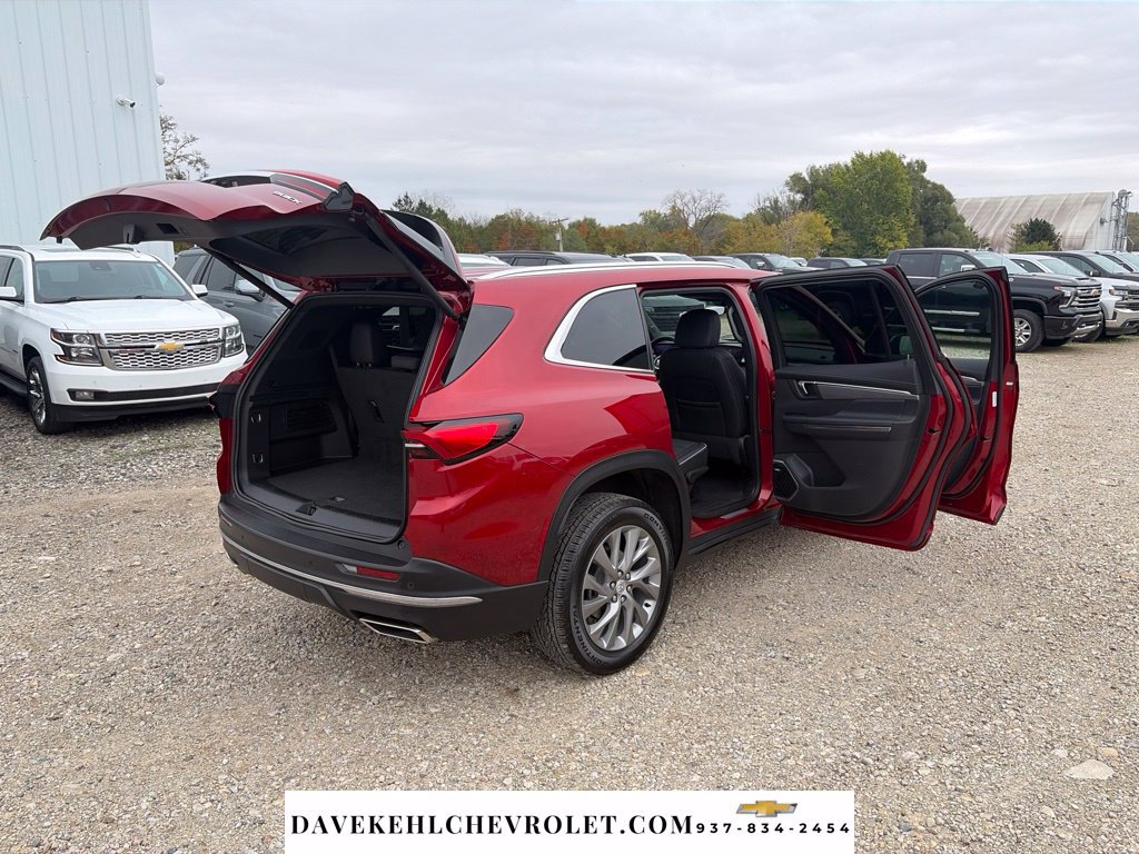 Used 2026 Buick Enclave Preferred w/ Power Package FWD image 30