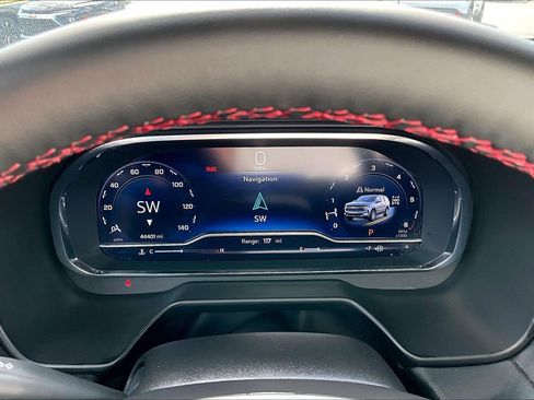 Certified 2024 Chevrolet Suburban RST w/ Luxury Package image 22