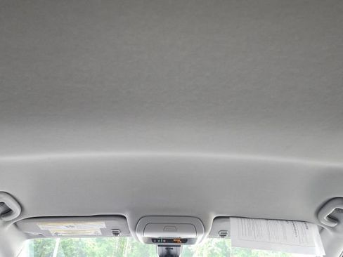 Used 2020 Chevrolet Equinox LT FWD image 39