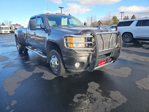 Used 2011 GMC Sierra 3500 SLT w/ SLT Convenience Package image 83