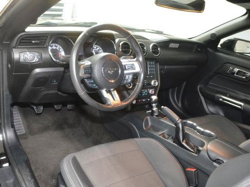 Used 2016 Ford Mustang Coupe RWD image 17