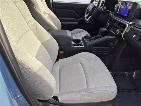 Certified 2025 Toyota 4Runner SR5 AWD/4WD image 19