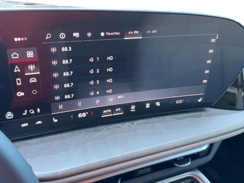 New 2025 Audi Q5 Premium image 23