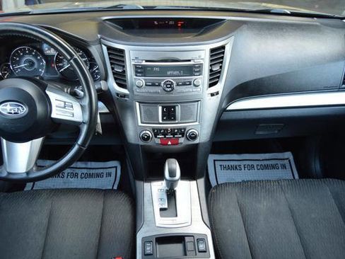 Used 2010 Subaru Outback 2.5i Premium w/ Protection Package 1A image 19