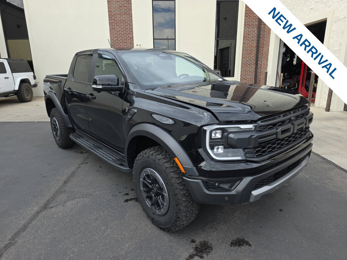 Used 2025 Ford Ranger Raptor AWD/4WD image 1