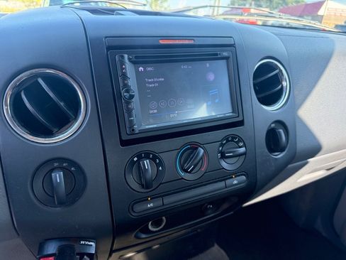 Used 2006 Ford F150 XLT AWD/4WD image 11