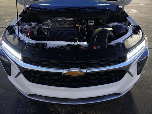 New 2026 Chevrolet Trax LT image 25