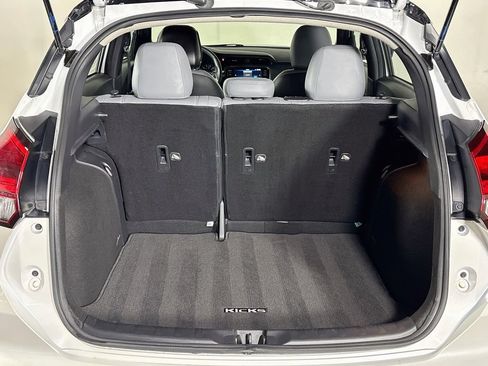 Used 2023 Nissan Kicks SR w/ SR Premium Package FWD image 20