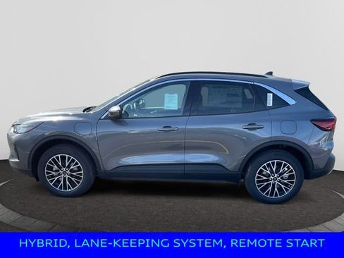 New 2024 Ford Escape SE FWD image 2