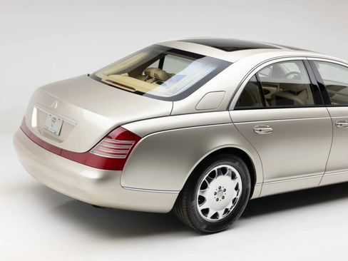 Used 2004 Maybach 57 RWD image 35
