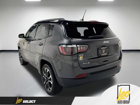 Used 2022 Jeep Compass Limited AWD/4WD image 10