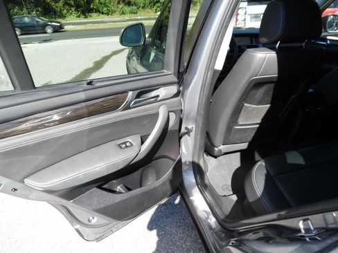 Used 2016 BMW X3 xDrive28i image 17