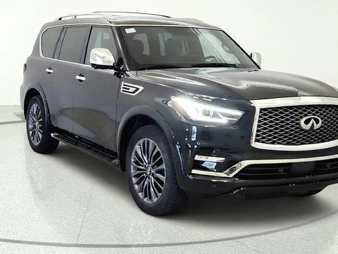 Used 2024 INFINITI QX80 Sensory w/ Cargo Package AWD/4WD image 2