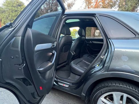 Used 2018 Audi Q3 2.0T Premium w/ Convenience Package FWD image 23