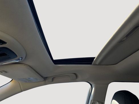 Used 2023 Subaru Outback Touring XT image 13