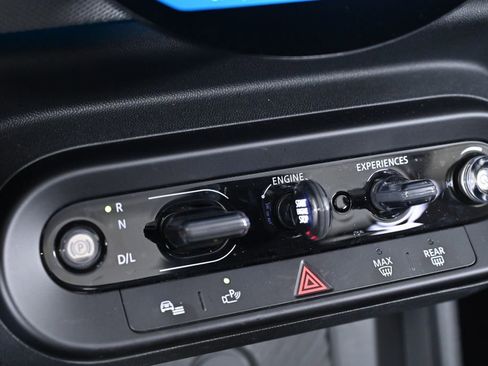 Certified 2025 MINI Cooper S image 21