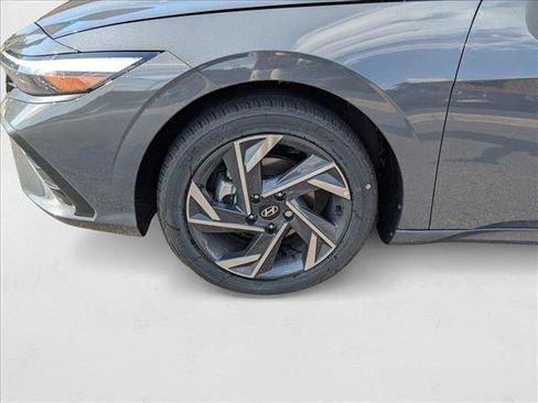 New 2025 Hyundai Elantra Sport image 10