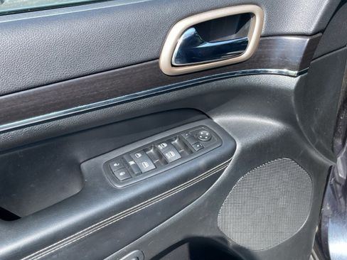 Used 2014 Jeep Grand Cherokee Limited AWD/4WD image 11