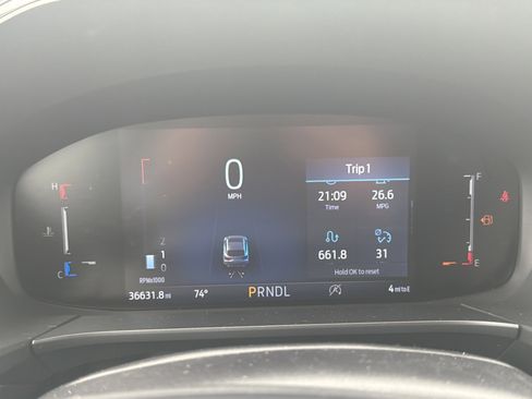 Certified 2025 Ford Escape ST-Line Select AWD/4WD image 20