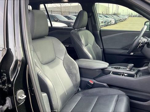 Used 2025 Lexus TX 350 AWD w/ Technology Package image 10