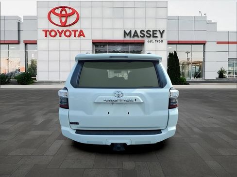 Used 2021 Toyota 4Runner SR5 Premium w/ Moonroof Package RWD image 4