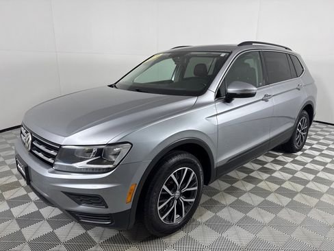 Used 2019 Volkswagen Tiguan SE image 10