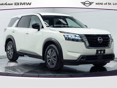 Used 2024 Nissan Pathfinder S w/ Cargo Package