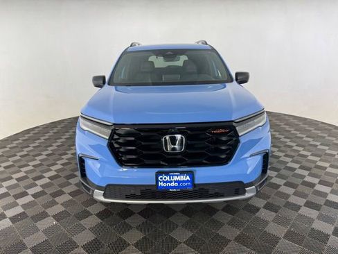 Certified 2025 Honda Pilot TrailSport image 2