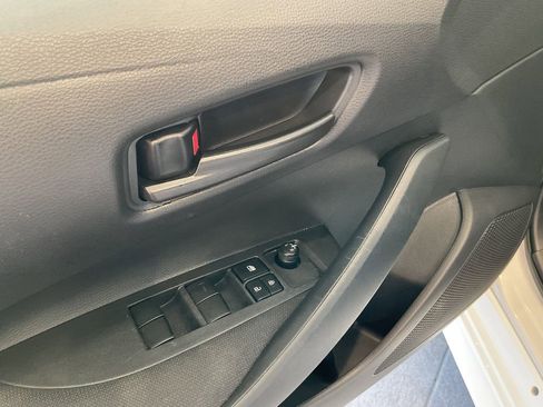 Used 2025 Toyota Corolla LE image 14